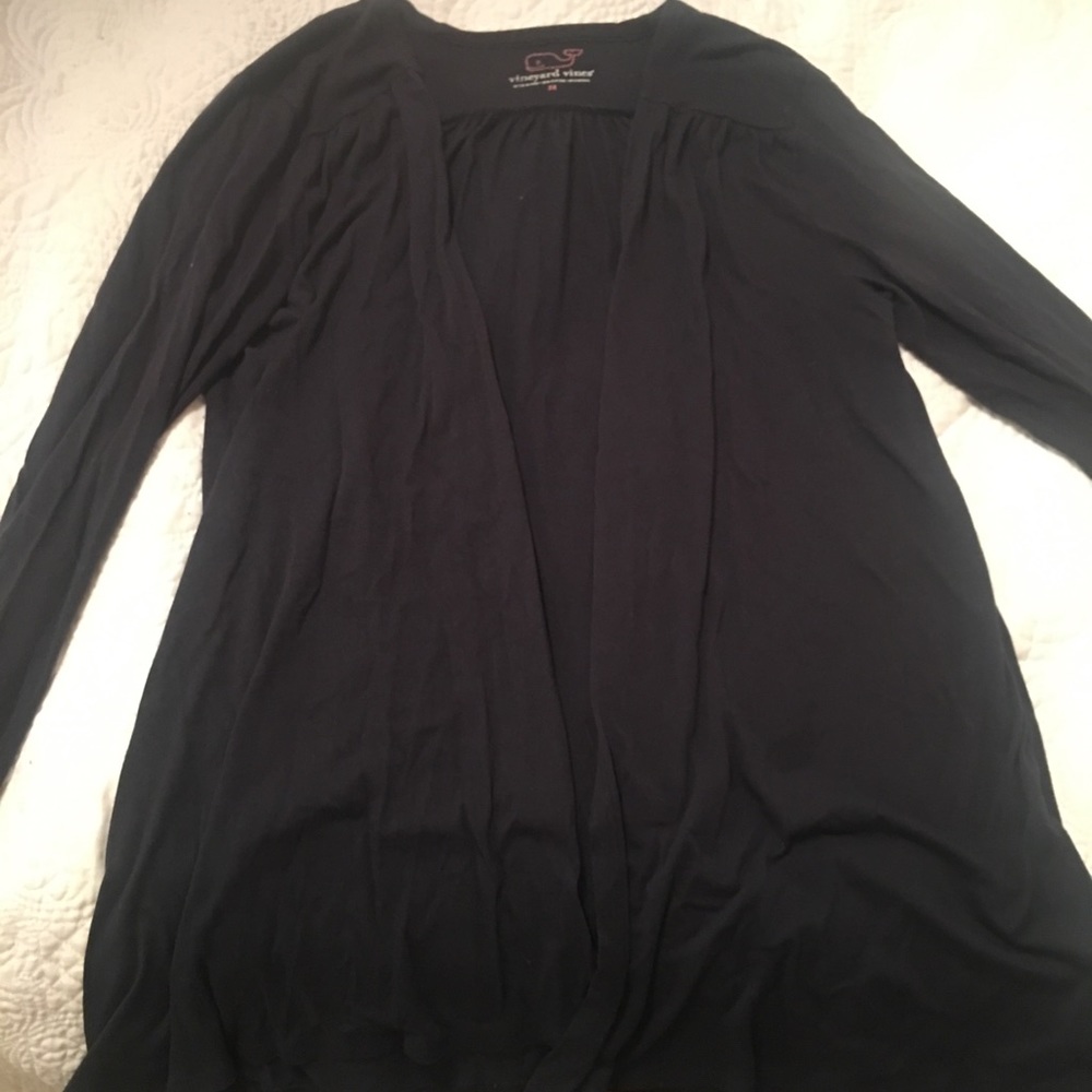 Vineyard Vines cardigan. Size Medium
